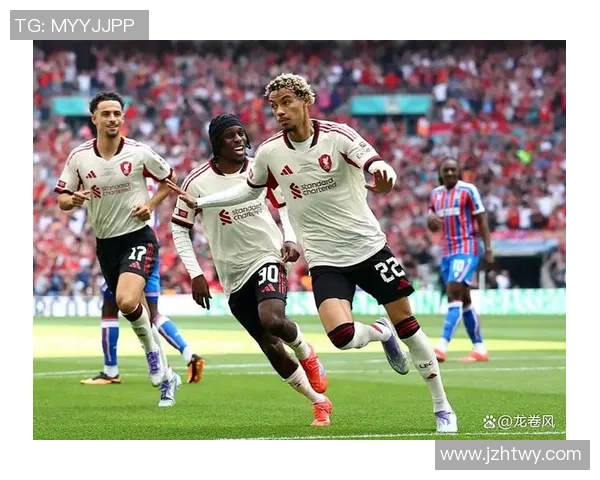 全球足球金靴荣誉争夺战 谁能最终摘得2025赛季最佳射手桂冠